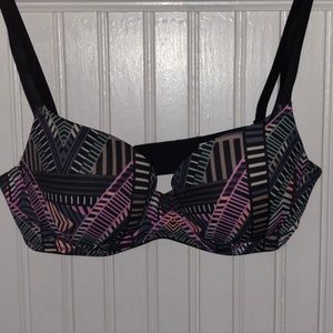 Lighty worn tribal print VS bra